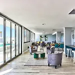 Woodstock Apartment With Mountain Views Pool